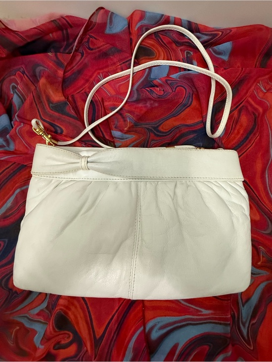 Handbags - Vintage Creamy White Genuine Soft Leather Bow Crossbody Bag